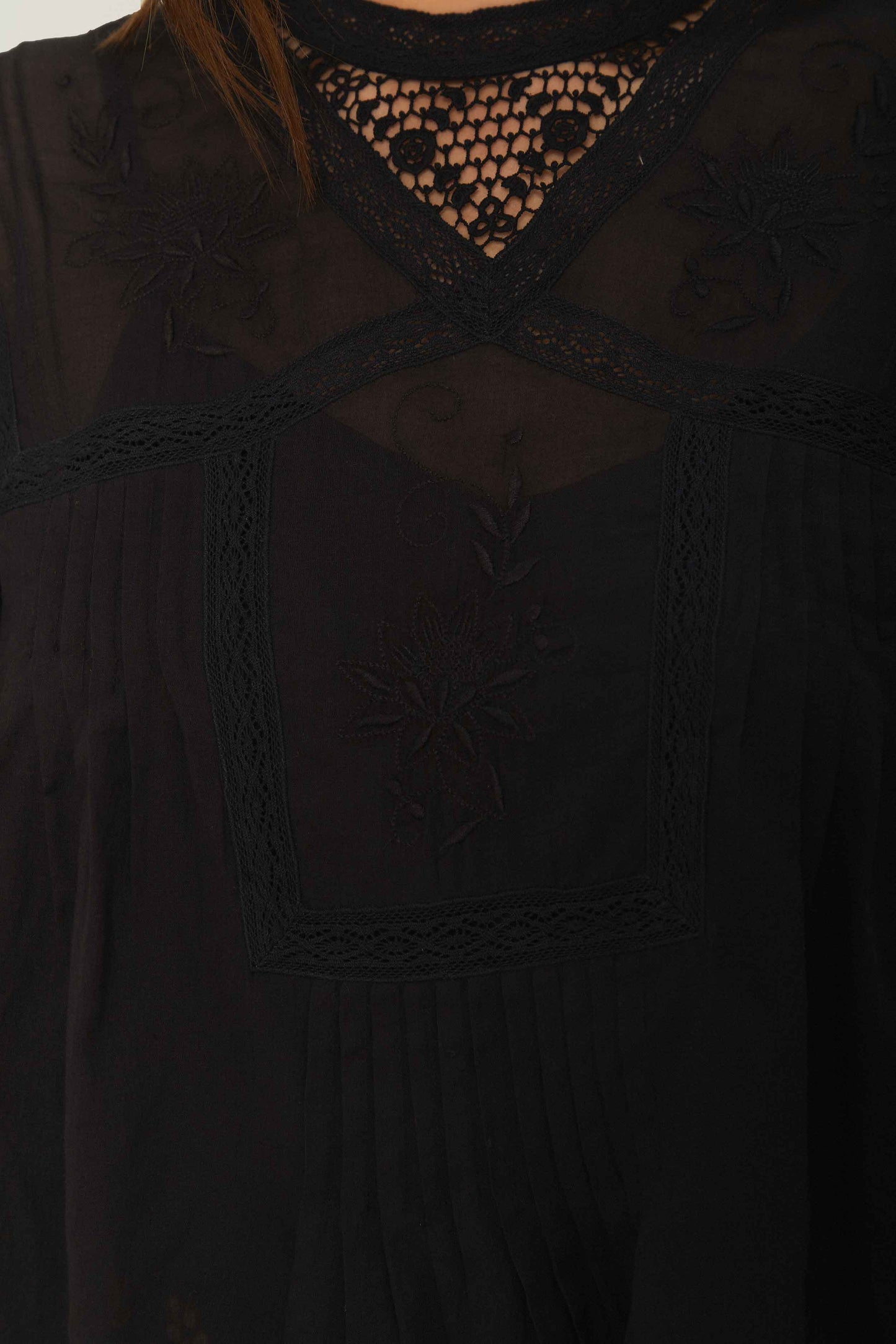 Black Short Sleeve Collar Blouse | FARM Rio Women