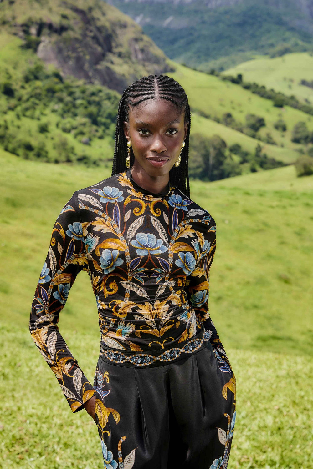 Black Flowerful Garden Jersey Blouse | FARM Rio | FARM Rio Women