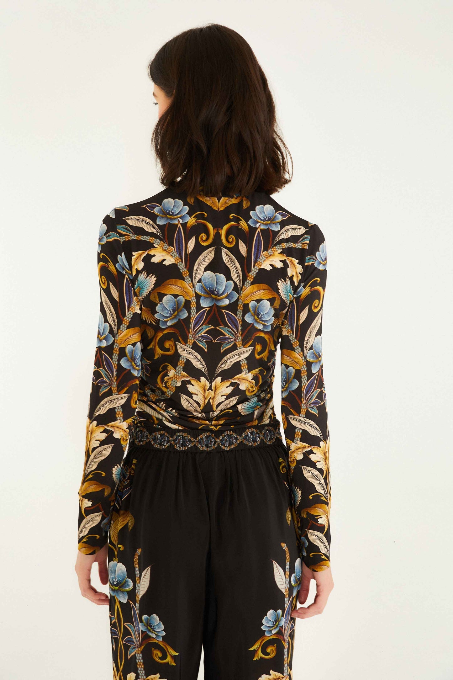 Black Flowerful Garden Jersey Blouse | FARM Rio | FARM Rio Women