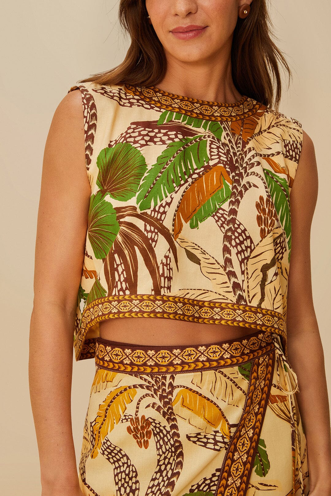 Sand Foliage Sketch LENZING™ ECOVERO™ Euroflax™ Blouse | FARM Rio Women