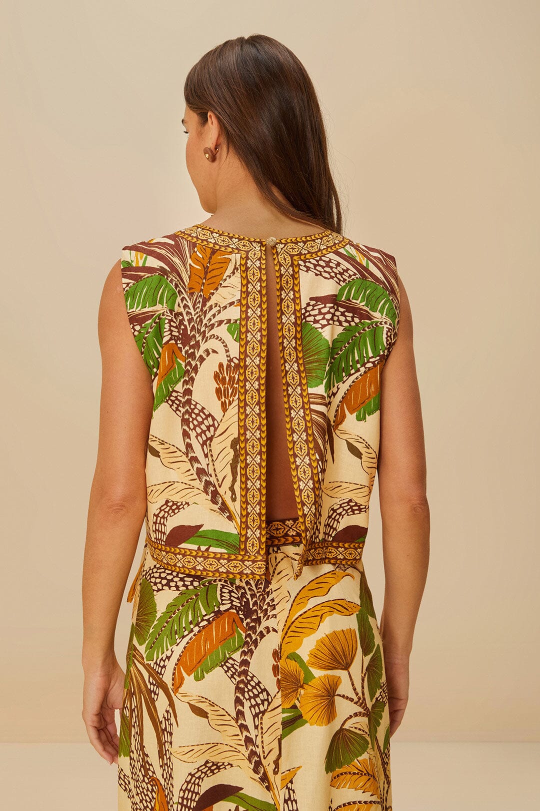 Sand Foliage Sketch LENZING™ ECOVERO™ Euroflax™ Blouse | FARM Rio Women