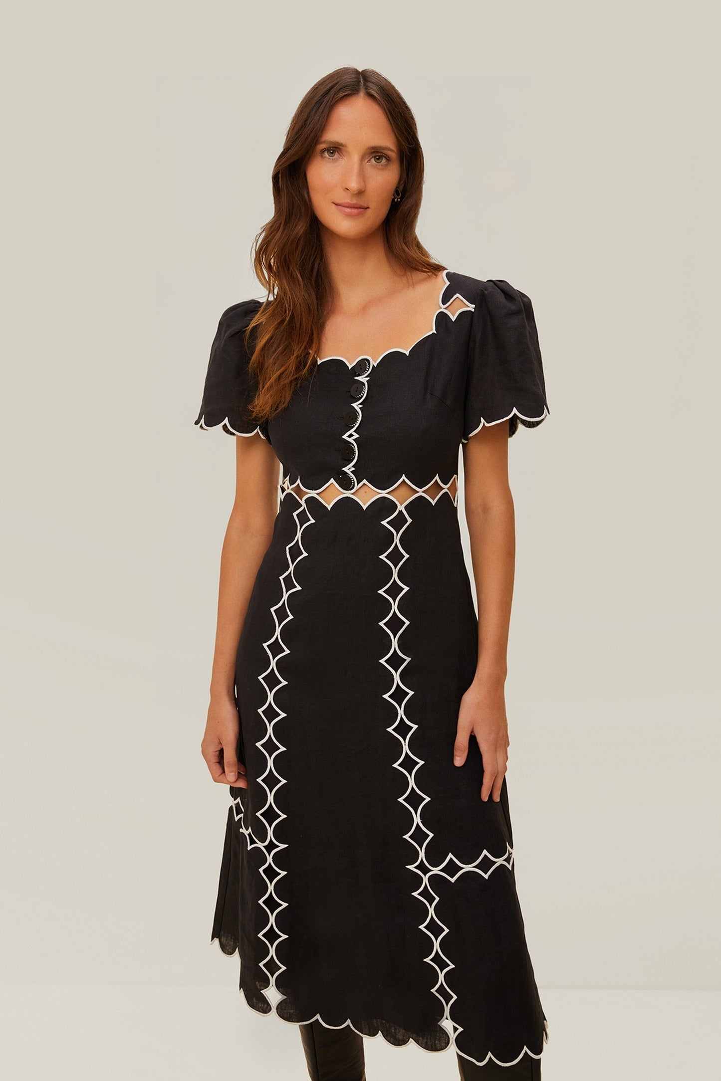 Black Short Sleeve LENZING™ ECOVERO™ Euroflax™ Maxi Dress | FARM Rio Women