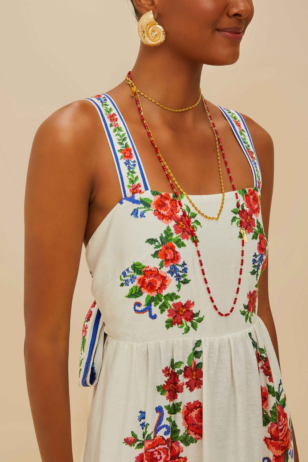 Off-White Flower Tapestry LENZING™ ECOVERO™ Euroflax™ Maxi Dress | FARM Rio Women