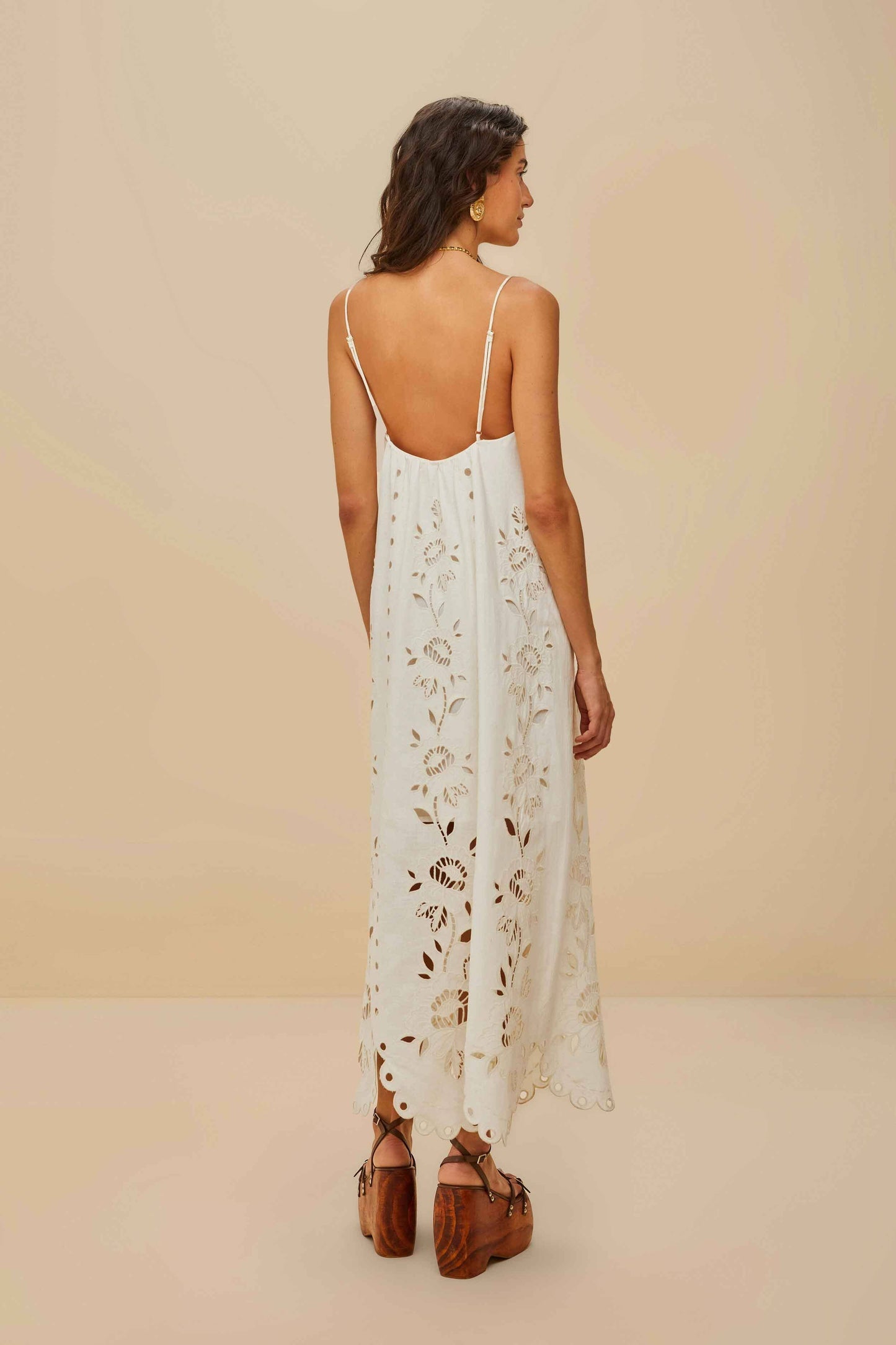 Off-White Richelieu LENZING™ ECOVERO™ Euroflax™ Maxi Dress | FARM Rio Women