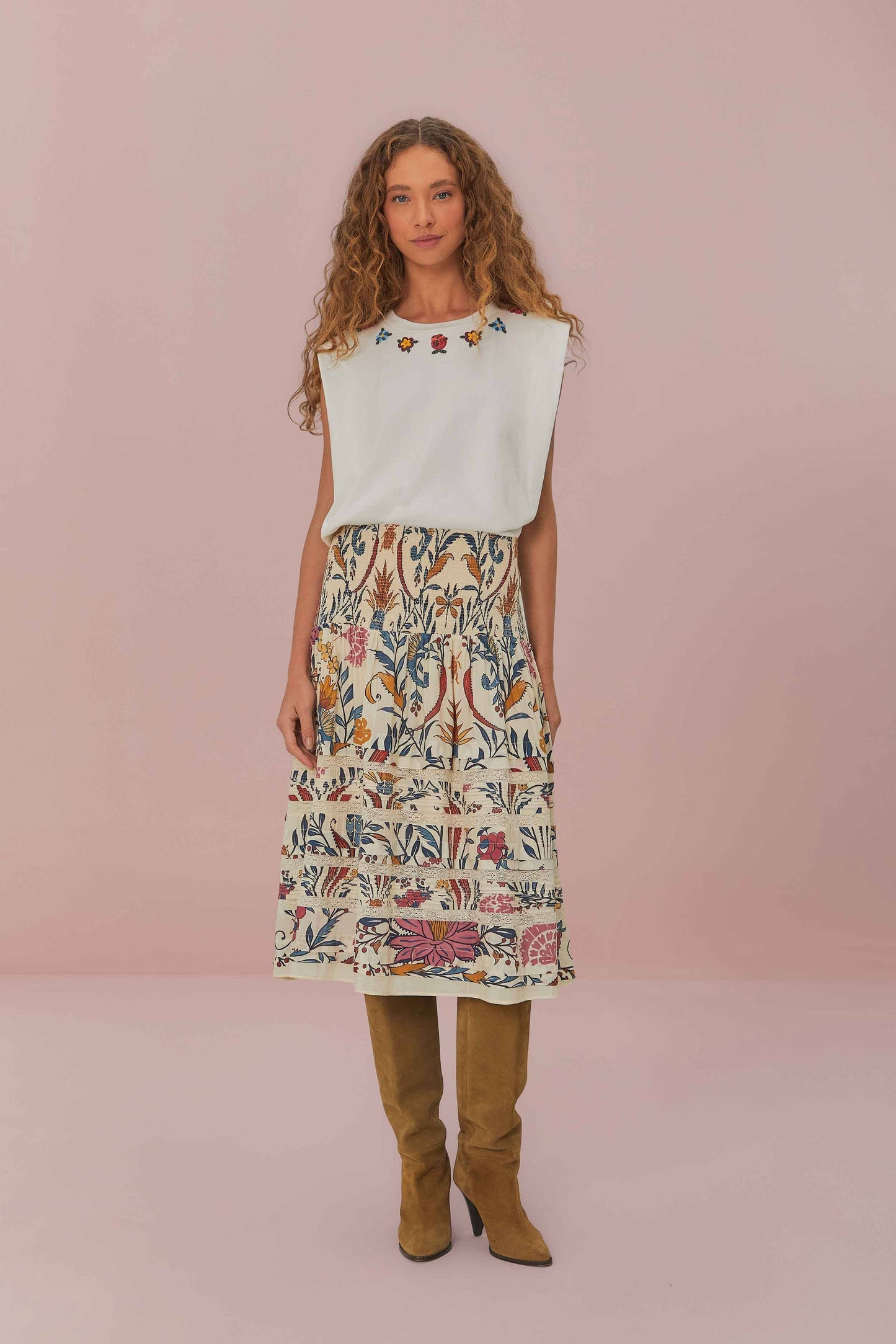White Beaded Flowers T-Shirt | FARM Rio Women