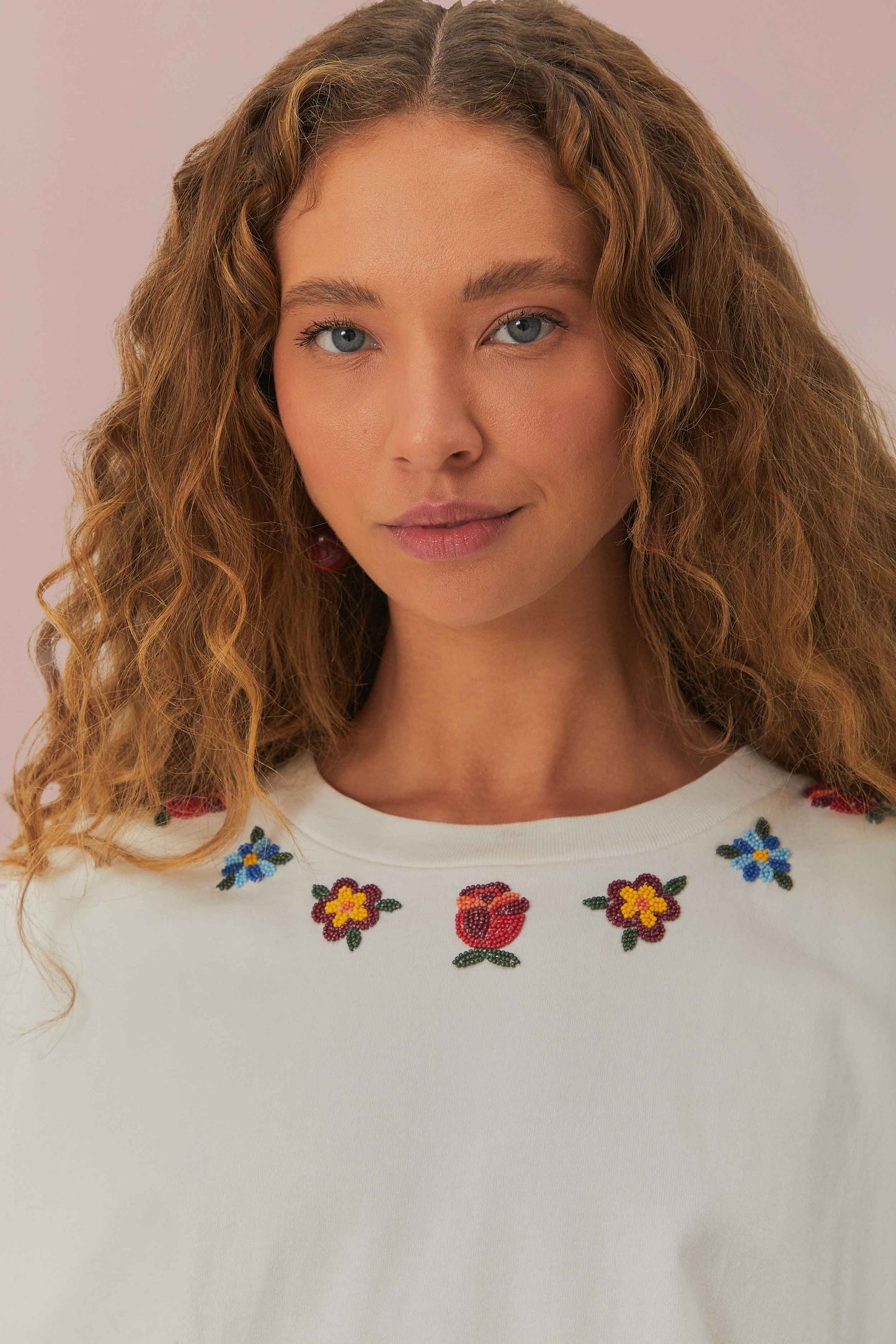 White Beaded Flowers T-Shirt | FARM Rio Women