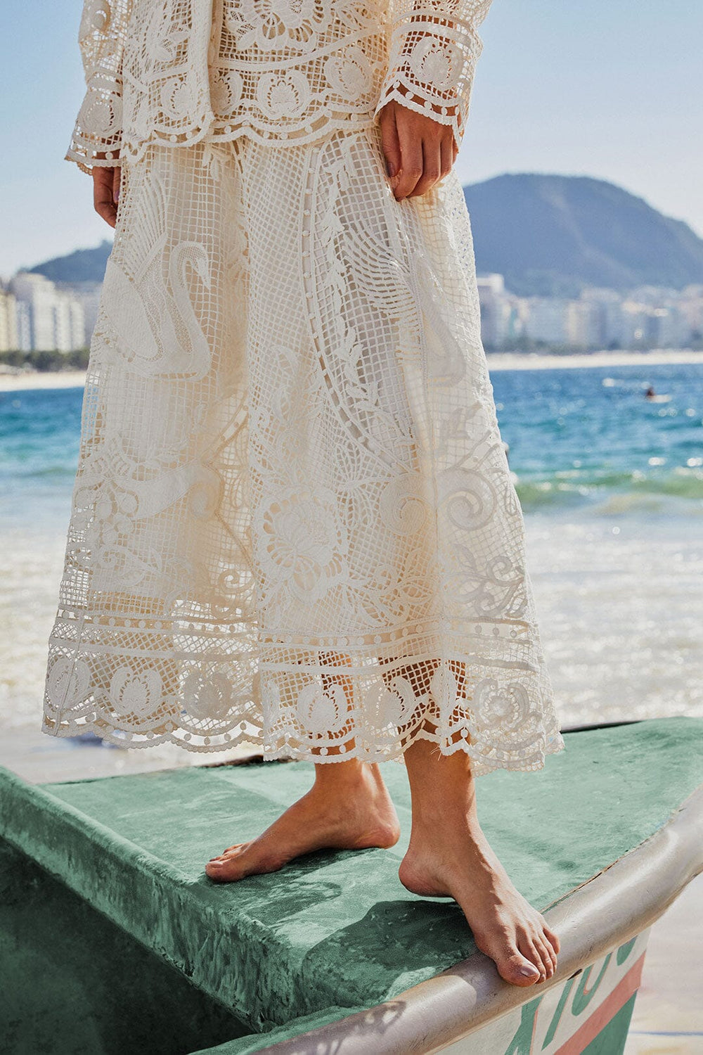 Off-White Swan Lake Guipure Midi Skirt | FARM Rio Women