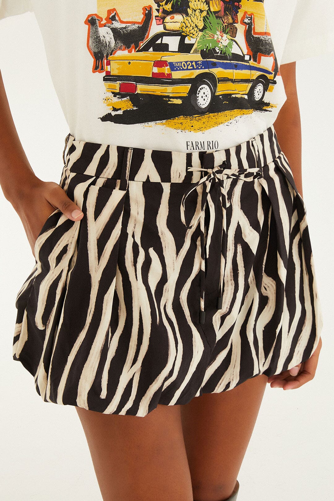 Black Tropical Zebra Organic Cotton Mini Skirt | FARM Rio | FARM Rio Women