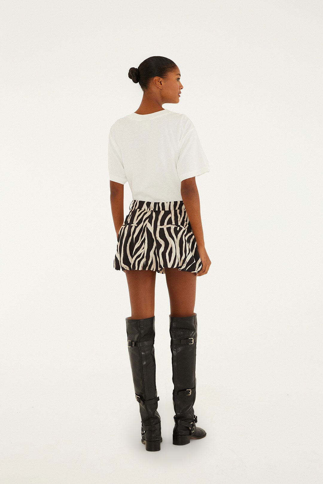 Black Tropical Zebra Organic Cotton Mini Skirt | FARM Rio | FARM Rio Women