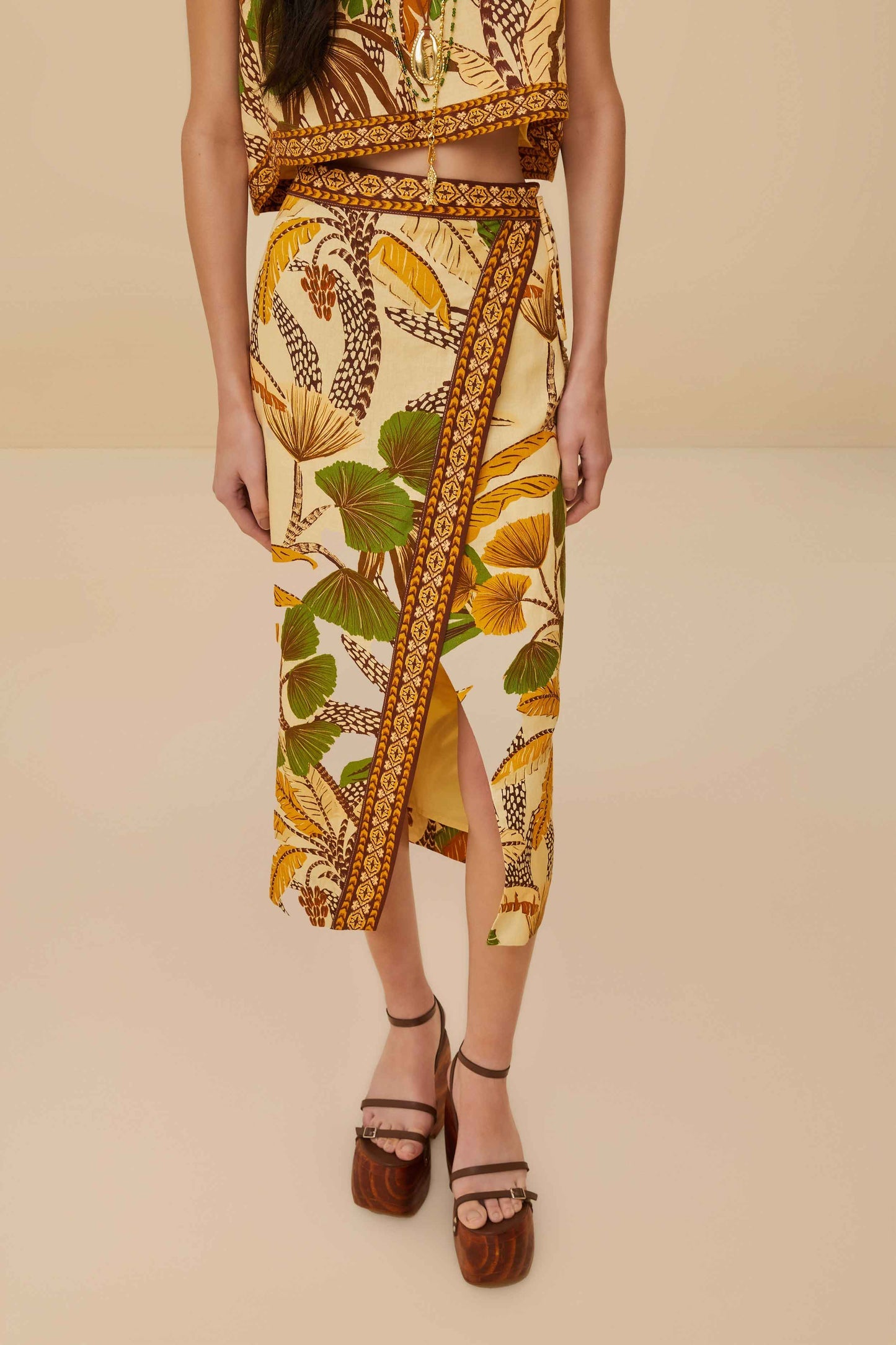 Sand Foliage Sketch LENZING™ ECOVERO™ Euroflax™ Midi Skirt | FARM Rio Women