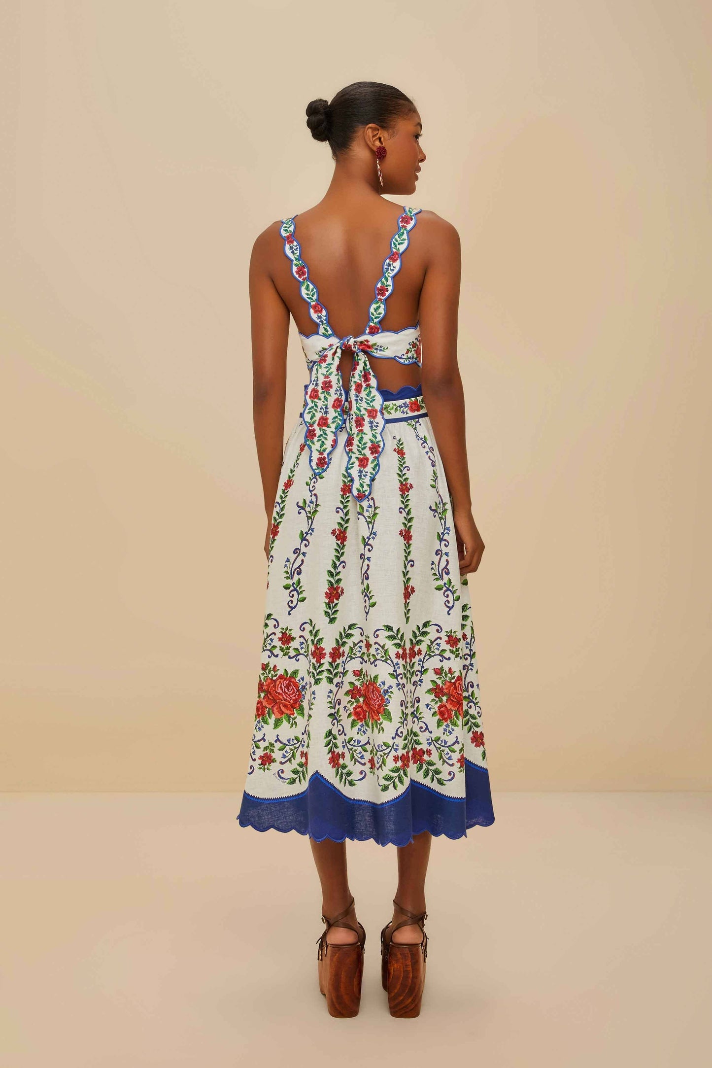 Off-White Flower Tapestry LENZING™ ECOVERO™ Euroflax™ Midi Skirt | FARM Rio Women
