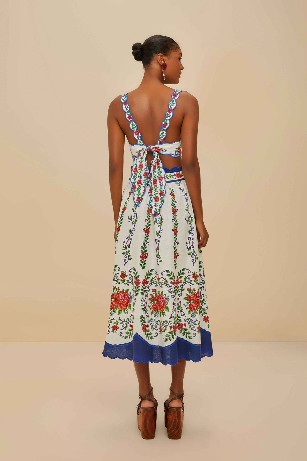 Off-White Flower Tapestry LENZING™ ECOVERO™ Euroflax™ Midi Skirt | FARM Rio Women