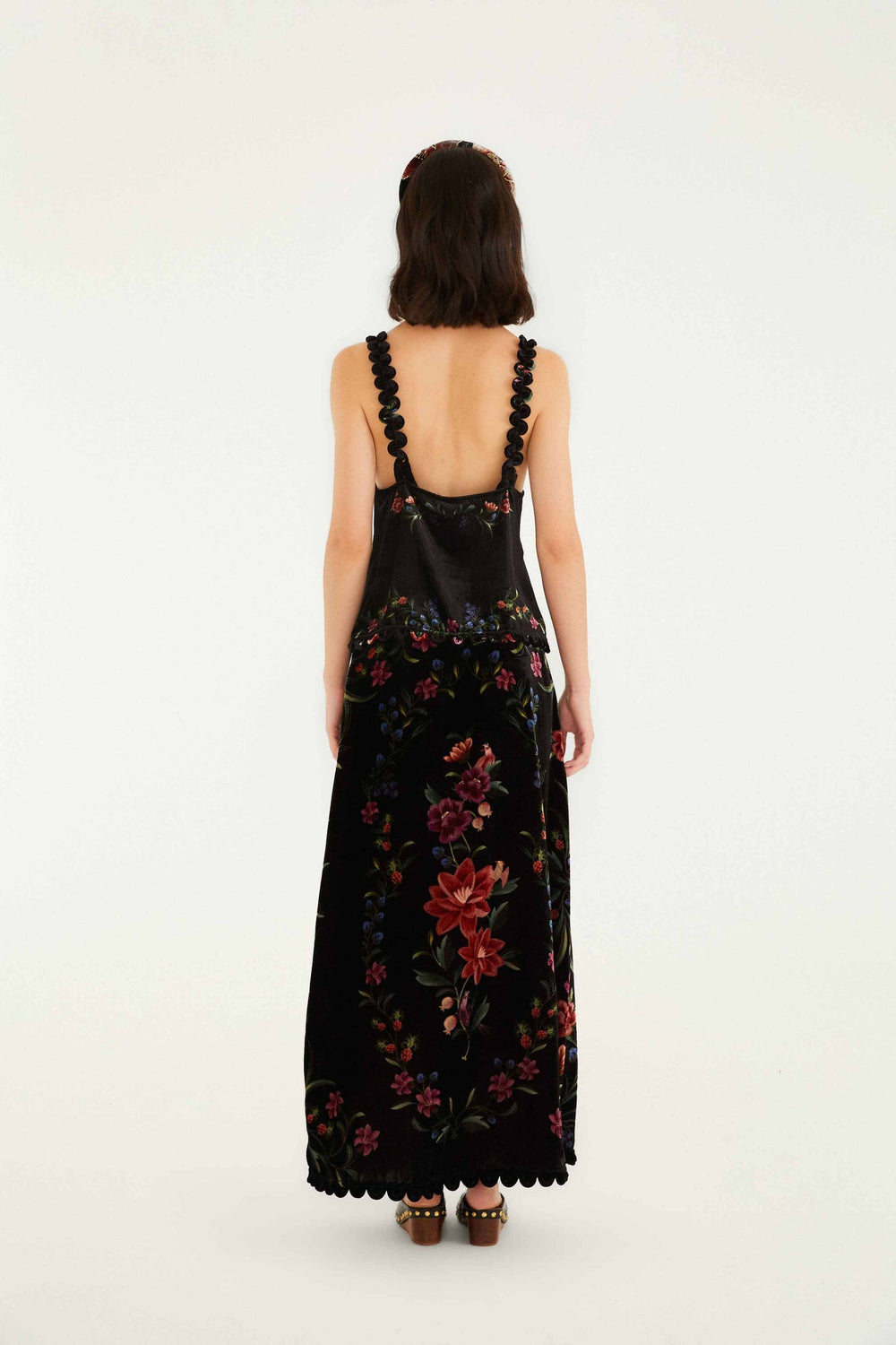 Black Belle Garden Scallop Hem Midi Skirt | FARM Rio | FARM Rio Women