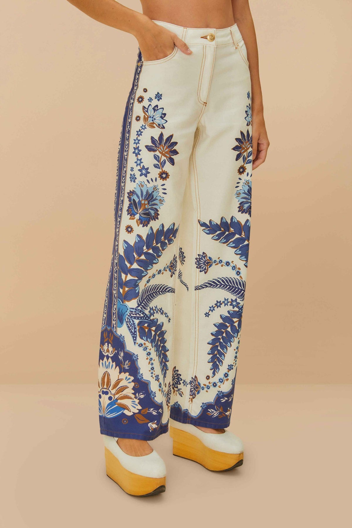 Off-White Encanto Tropical Pants | FARM Rio Women