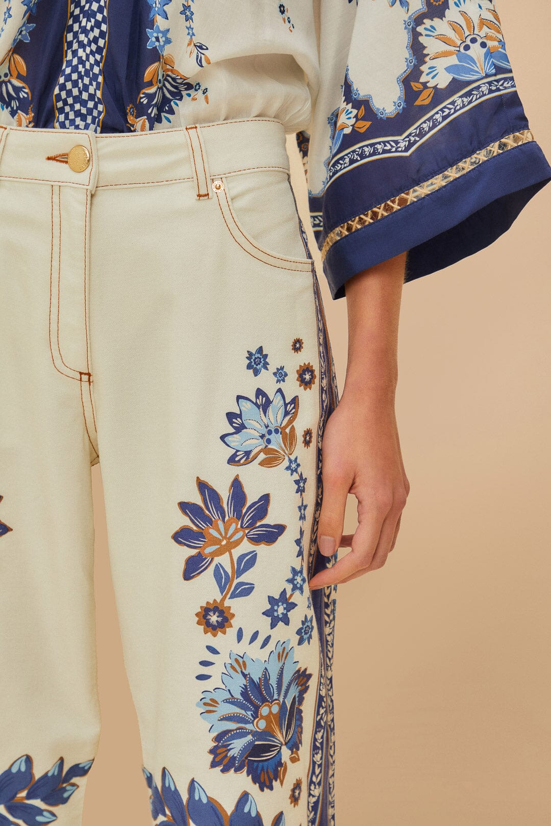 Off-White Encanto Tropical Pants | FARM Rio Women