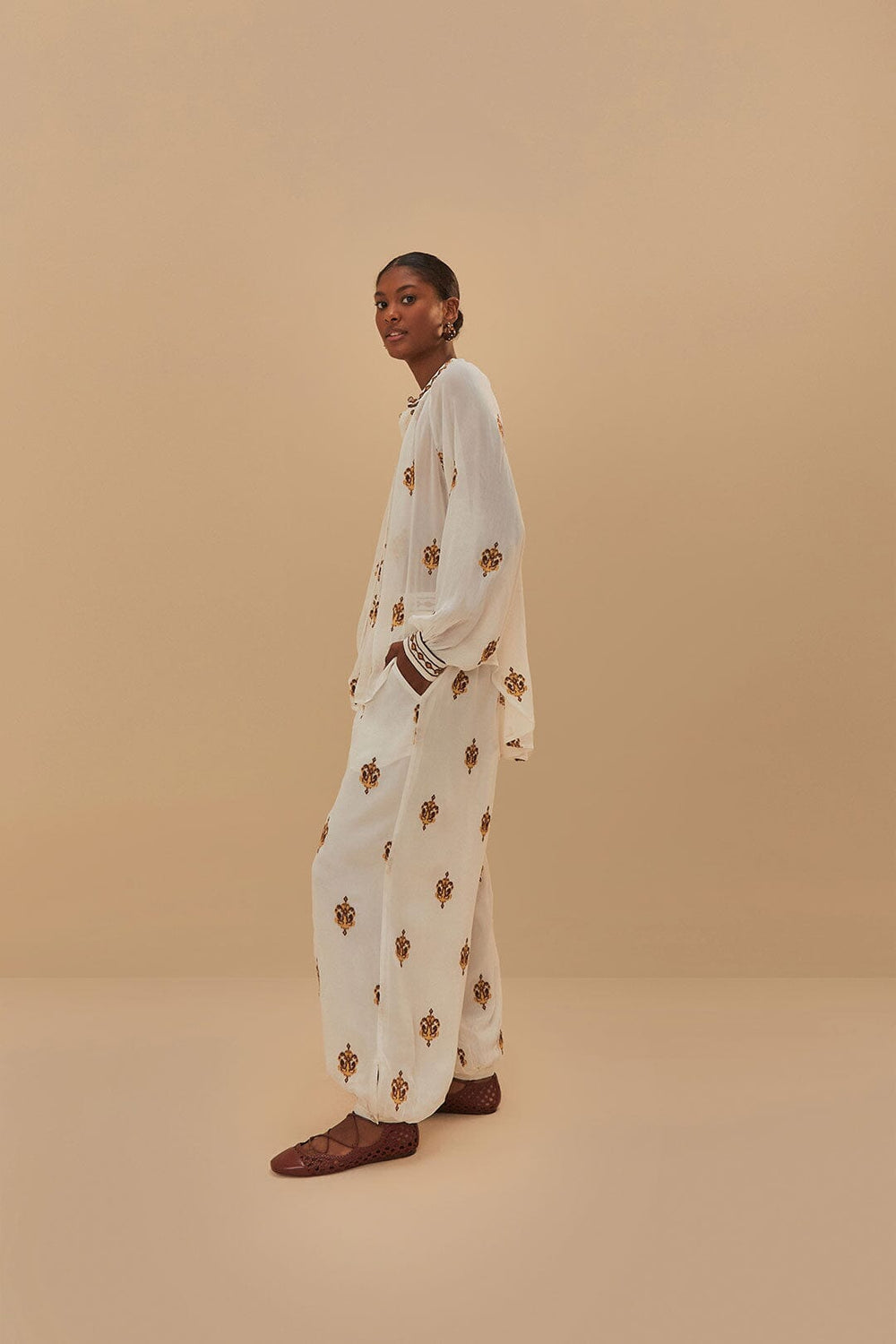 Off-White Anchor Tapestry Embroidered Pants | FARM Rio Women