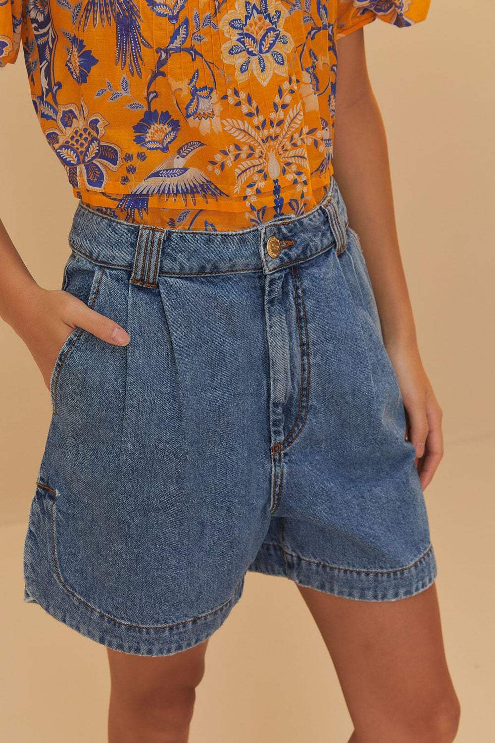 Denim Pleated Shorts | FARM Rio Women