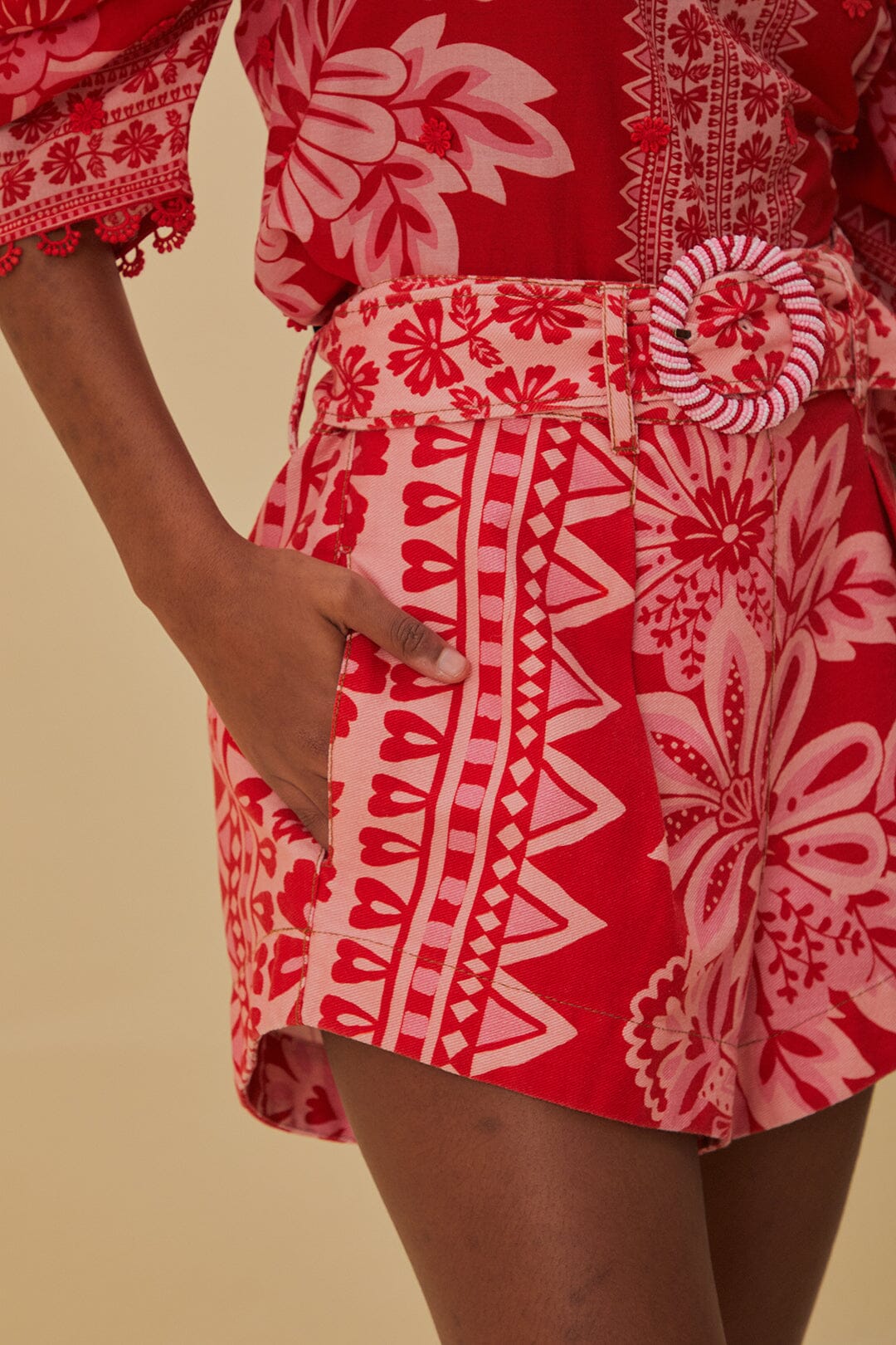 Flora Tapestry Red Shorts | FARM Rio Women
