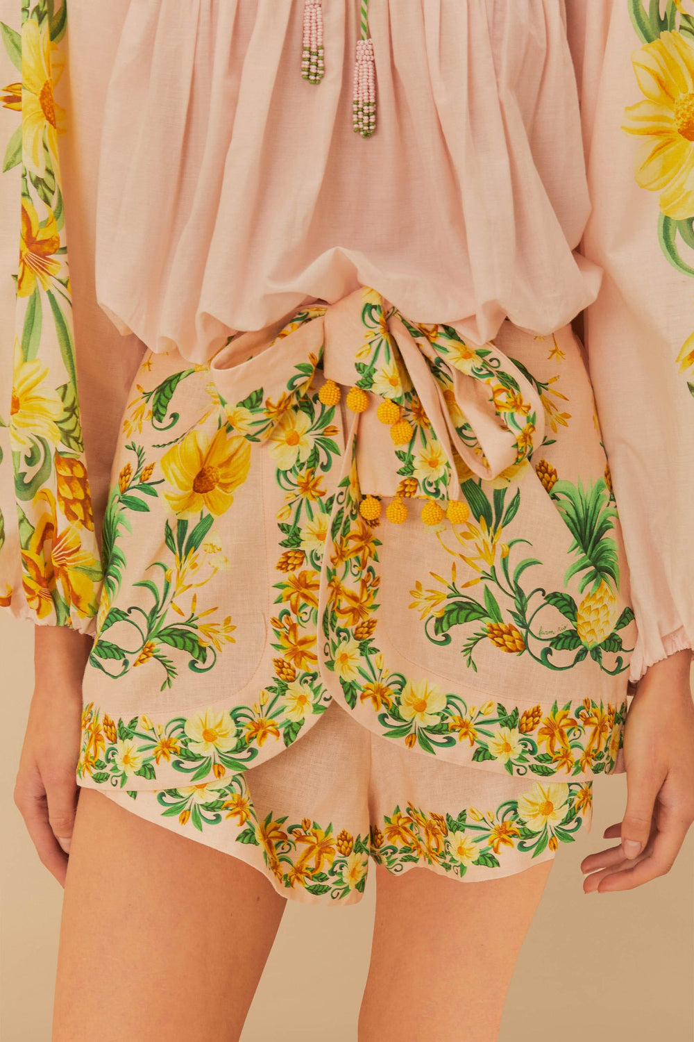 Pink Botanical Beauty LENZING™ ECOVERO™ Euroflax™ Shorts | FARM Rio Women