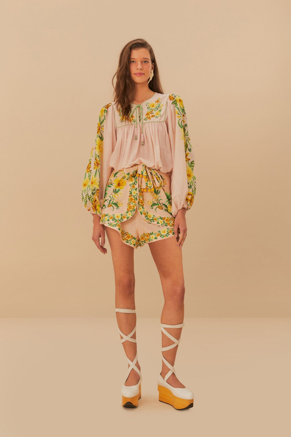 Pink Botanical Beauty LENZING™ ECOVERO™ Euroflax™ Shorts | FARM Rio Women