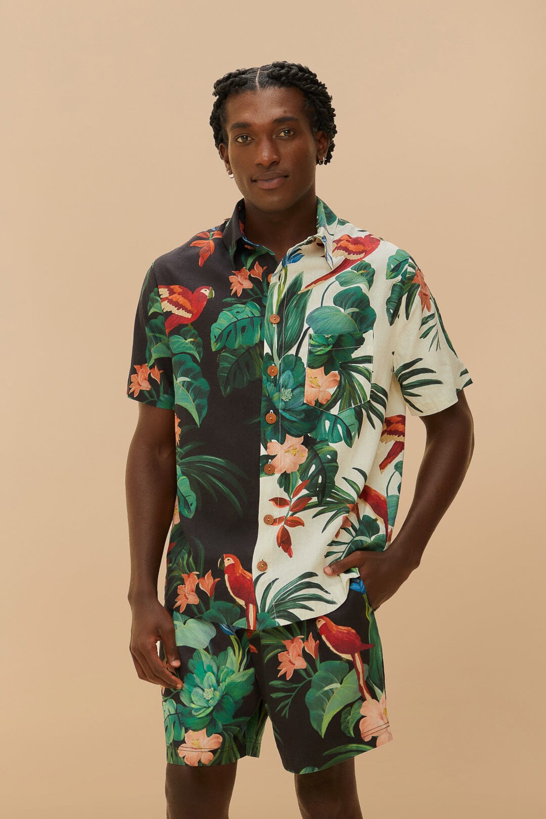 Black Midnight Macaw Fiesta LENZING™ ECOVERO™ Euroflax™ Shorts | FARM Rio Women