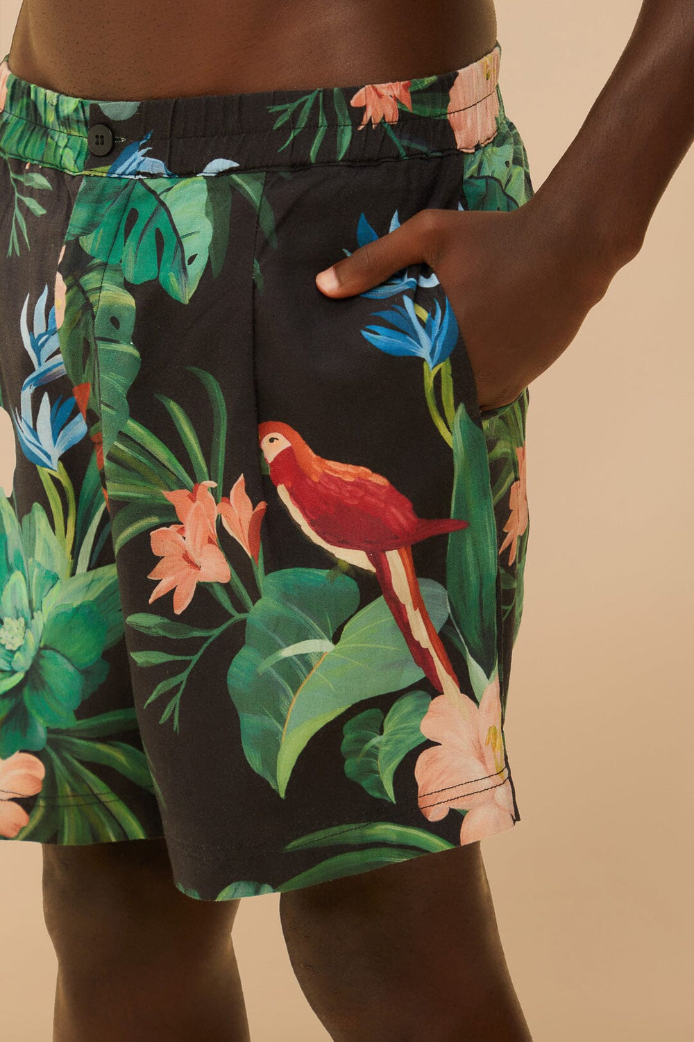 Black Midnight Macaw Fiesta LENZING™ ECOVERO™ Euroflax™ Shorts | FARM Rio Women