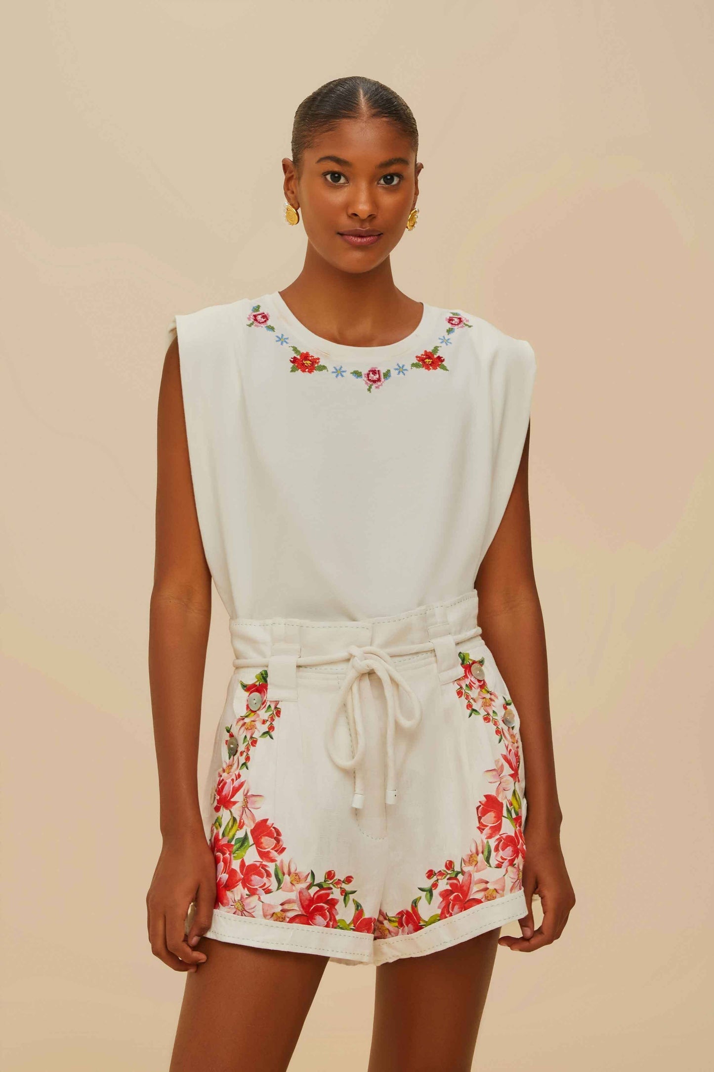 Off-White Flower Tapestry Embroidered Shorts | FARM Rio Women